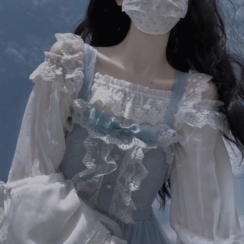 毕克蓝：瑜伽士、大师、性侵者